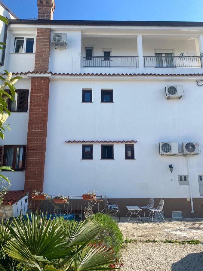 Apartments Nikval Rovinj Exterior foto